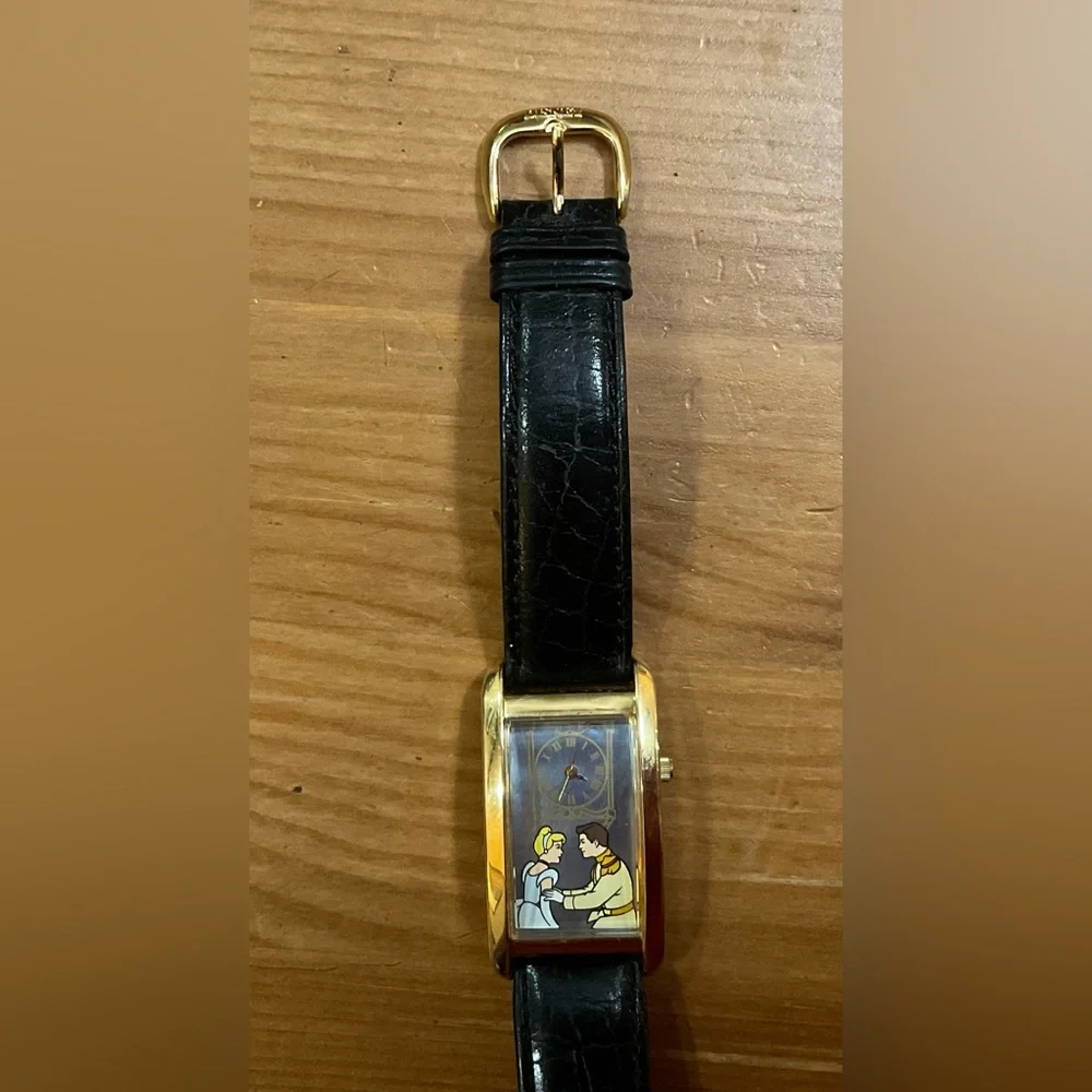 Disney: Cinderella and Prince Charming vintage limited edition 4758/7500 watch.